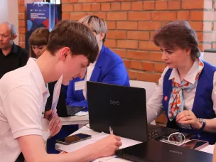 Более 2,8 тысячи молодых людей трудоустроено в 2025 году благодаря Нижегородскому кадровому центру